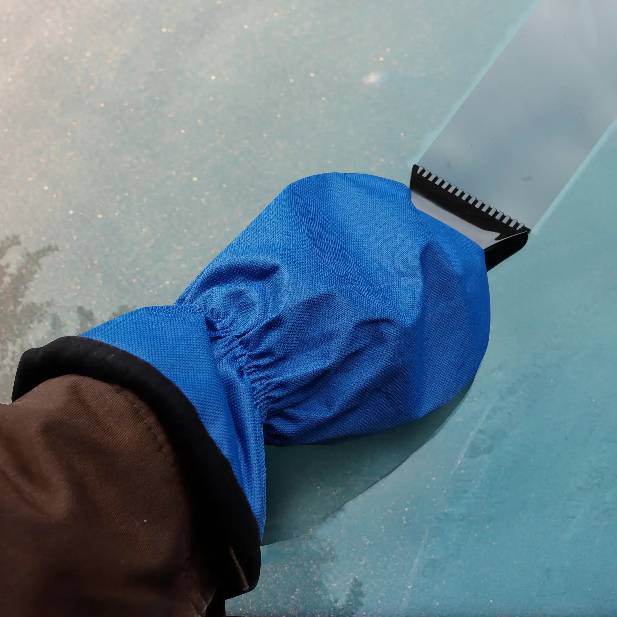 Streetwize Ice Scraper With Mitt
