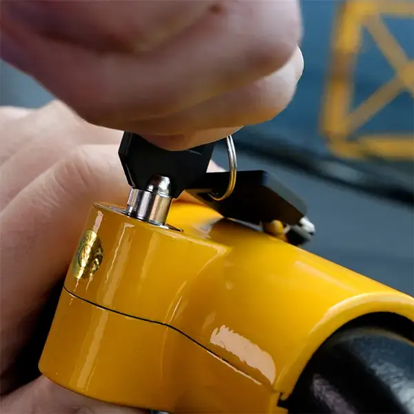 Streetwize Baseball Bat Steering Wheel Lock - Yellow