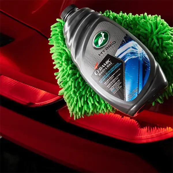 Turtlewax Hybrid Solutions Ceramic Wash & Wax 1.4L